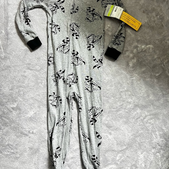 Carter's Other - Carter's Gray One Piece with Black Details Zip Footie Pajamas 4T